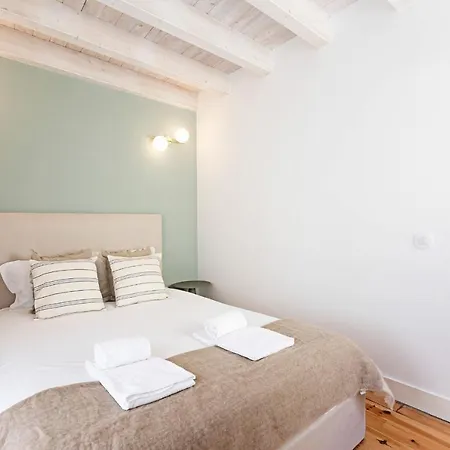 D. Joao Iv By Lovelystay Apartment